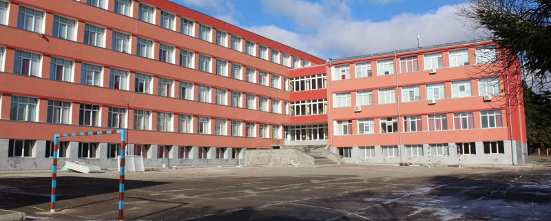 Училище в Твърдица