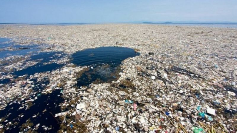 Появиха се първите острови от пластмаса в Черно море