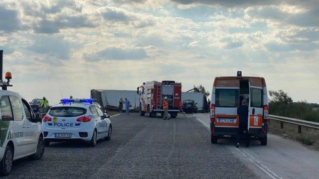 Тежка катастрофа с жертви на автомагистрала 