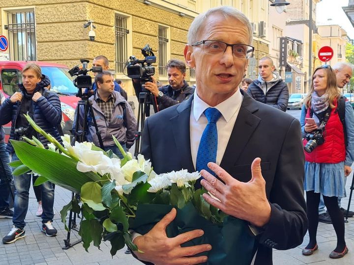 Гордеем се с Вас и знаем, че обществото все още е длъжник на учителското съсловие