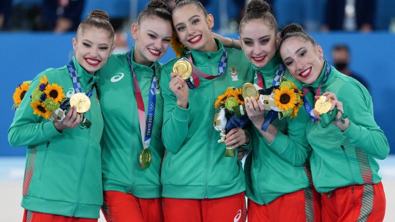 Aнсамбъл по художествена гимнастика със злато от Токио