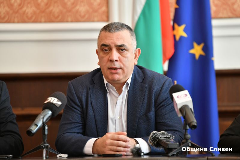 Кметът на Община Сливен Стефан Радев:  Въпреки кризата, не предвиждаме увеличение на местните данъци и такси