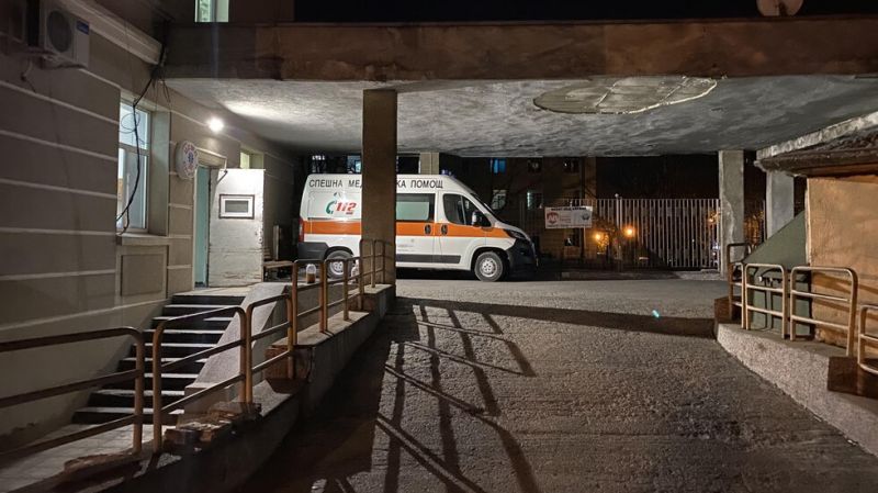 Какво е състоянието на детето, простреляно на площадка в Сливен