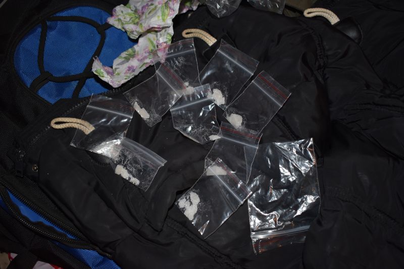 Полицията в Нова Загора е иззела над 180 дози хероин при операция срещу наркоразпространението