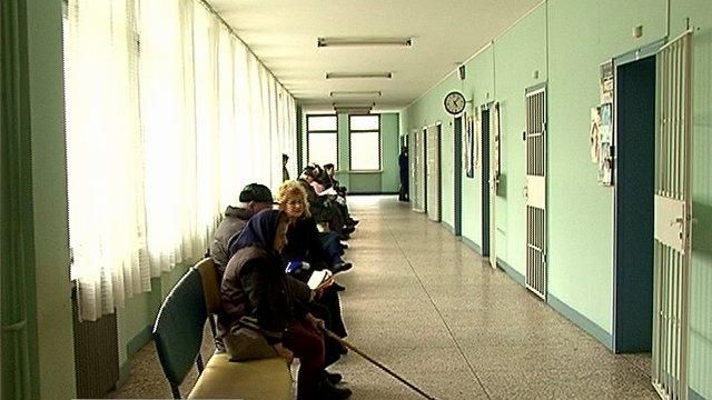 Сливналийка обра 81-годишен мъж, докато чакал за преглед в болница в Бургас