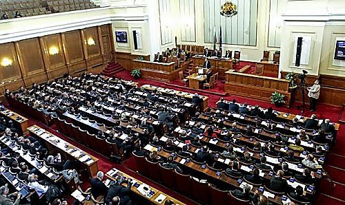 Парламентът ще проведе извънредно заседание