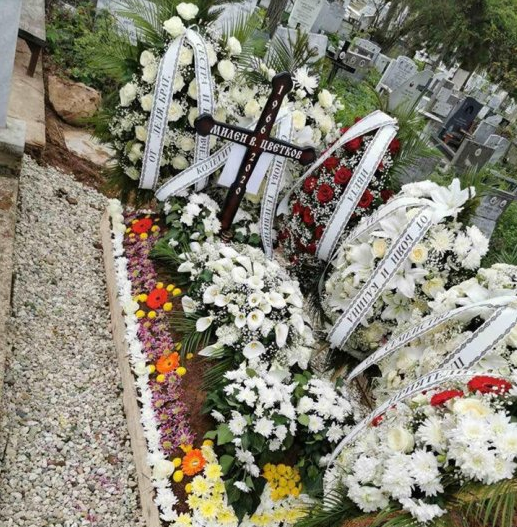 Погребаха Милен Цветков в изключително тесен кръг