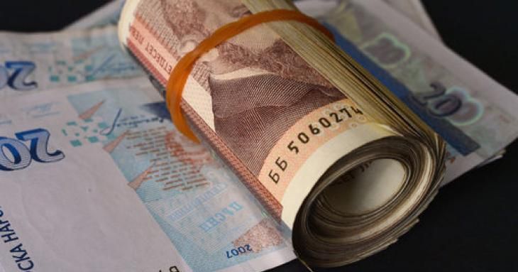 И върнати на работа граждани вече могат да кандидатстват за безлихвен кредит