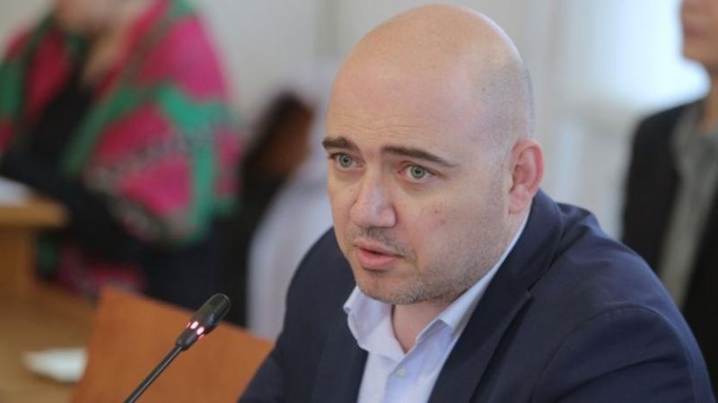 Парите за украинците в хотелите привършват