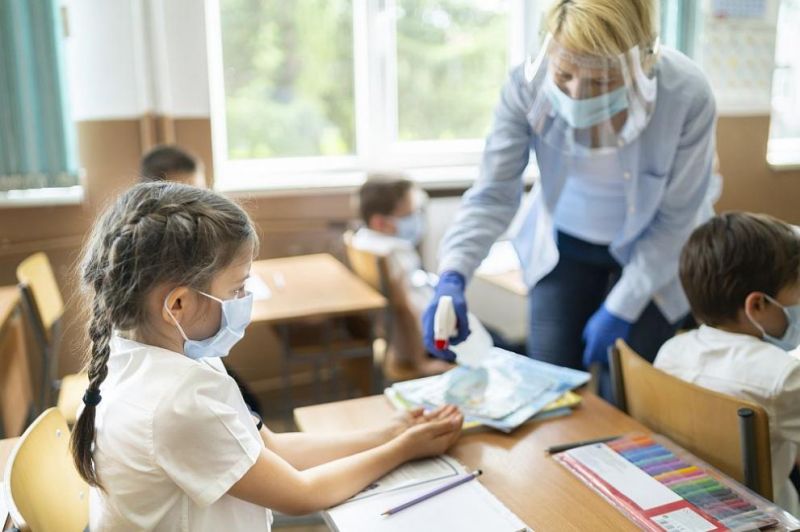 Учениците до 4-ти клас се връщат в училище