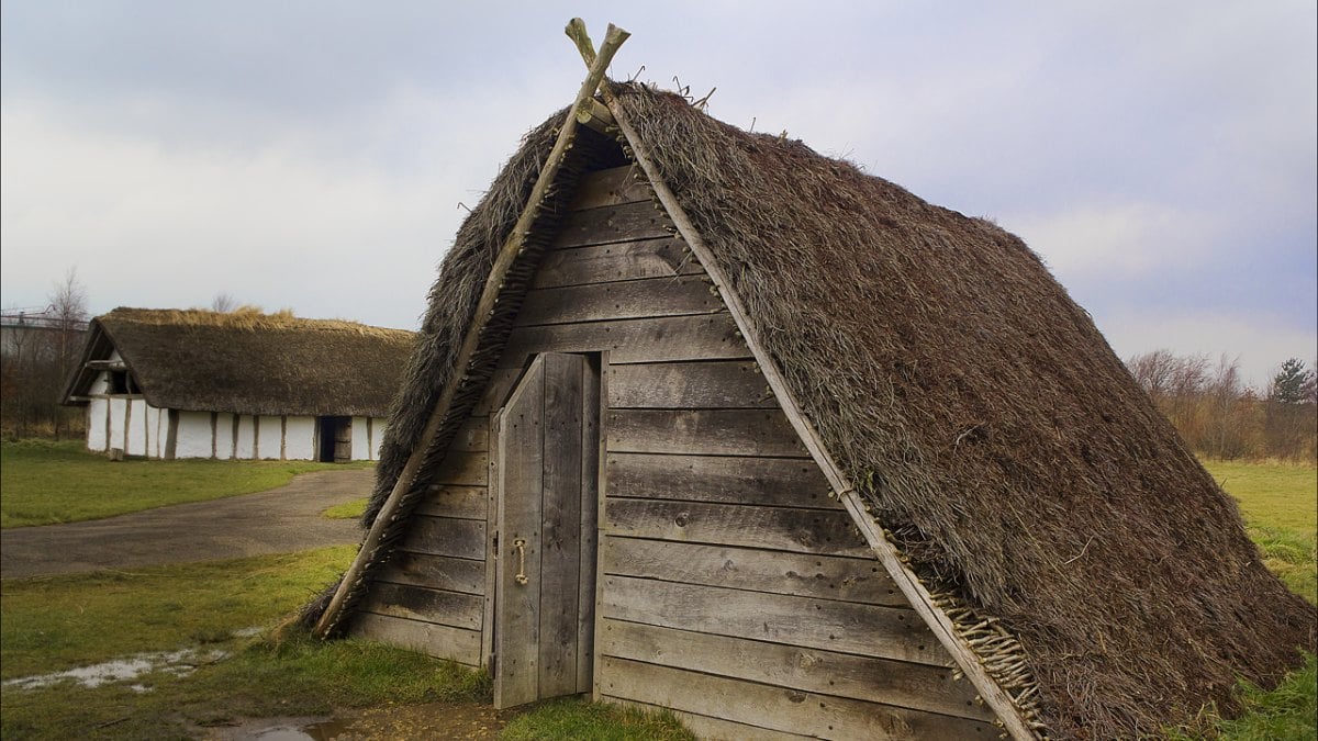 grubenhaus.jpg