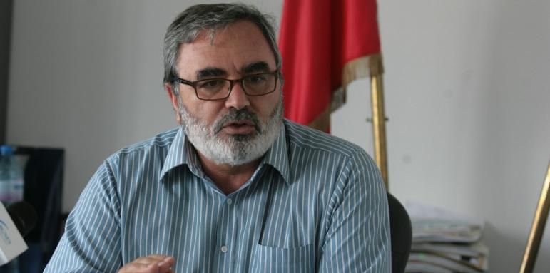 Доц. Ангел Кунчев се опълчи на премиера Бойко Борисов за отварянето на заведенията