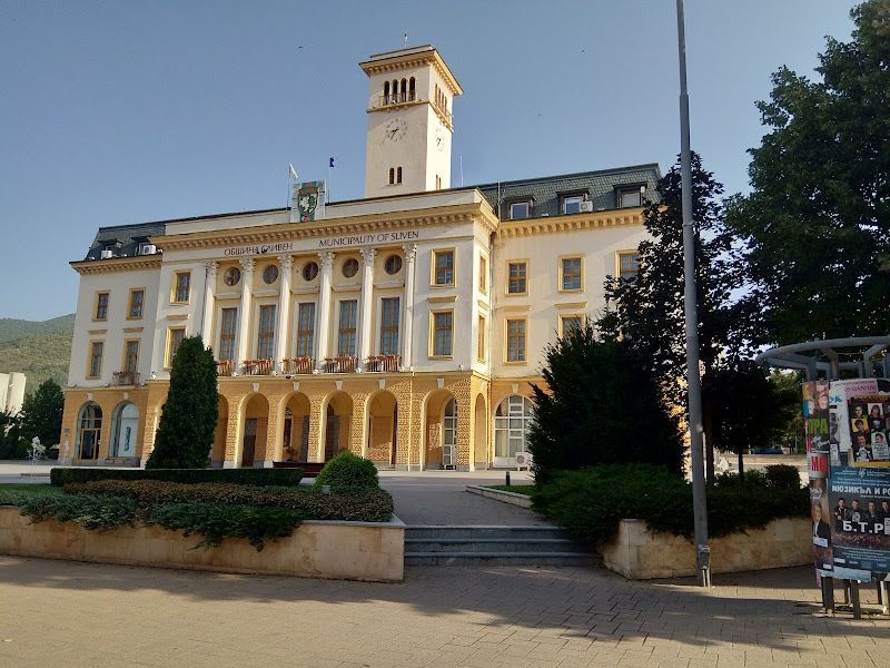 Отменя се концертът на Ансамбъл 'Пирин' и Глория заради дъжда