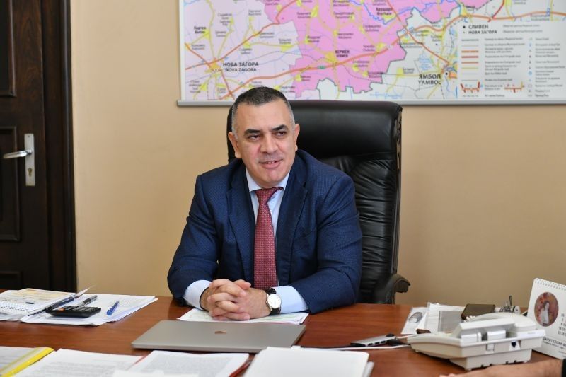 Кметът Стефан Радев с поздравителен адрес до Медицинския университет във Варна за 60-ата му годишнина