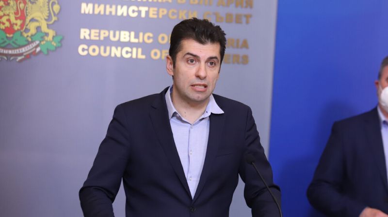 Петков: Ще обсъдим оставката на министър Янев
