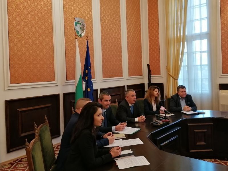 Валя Радева: Община Сливен се справи успешно с организацията на изборите и преброяването през 2021 година в условията на пандемия