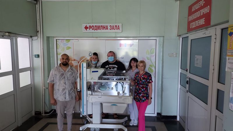Поредно дарение от църква 'Емануил' в кв. 'Надежда' за Отделението по неонатология в МБАЛ 'Д-р Иван Селимински'