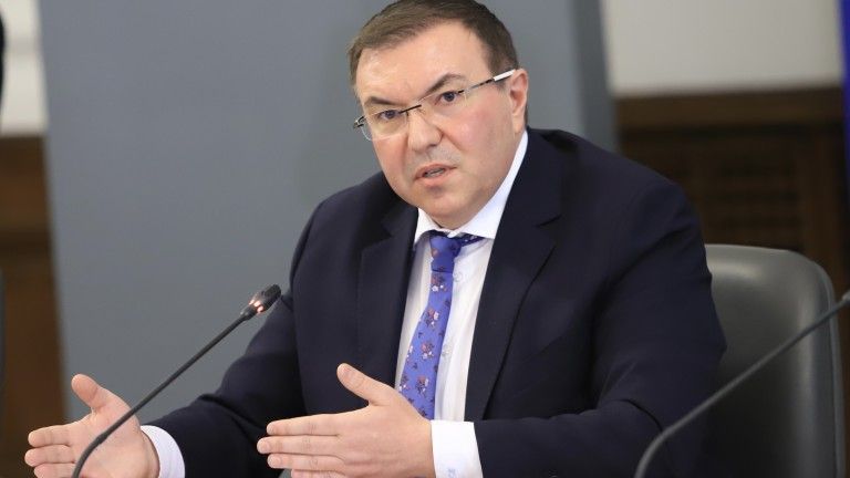С неизгодни споразумения Ангелов е потопил „Александровска“ в дългове