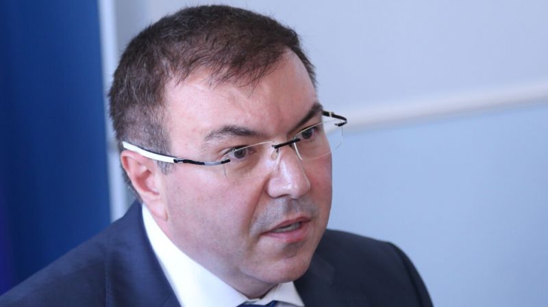 Здравният министър: Мерките срещу COVID-19 у нас са достатъчни
