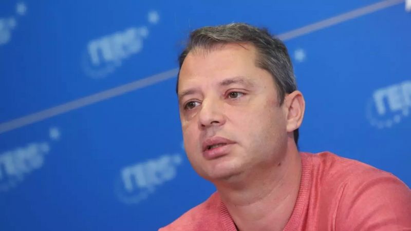 Добрев: Кирил Петков и Асен Василев да си търсят добри адвокати