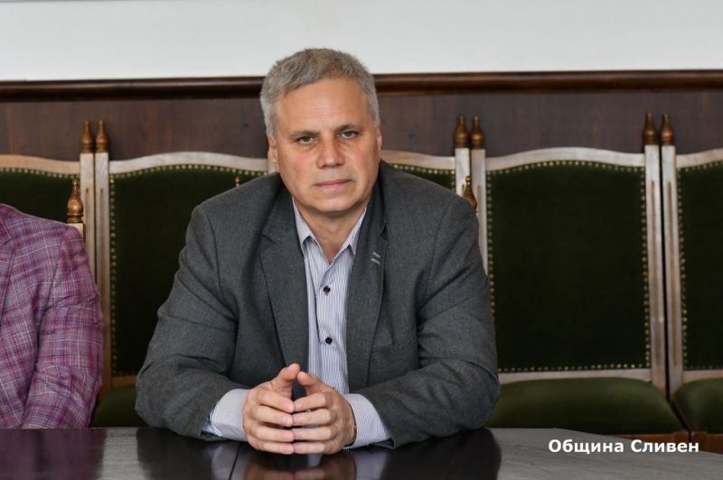 Д-р Васислав Петров