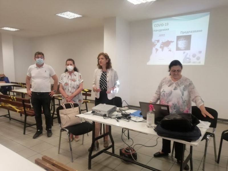 450 служители в сливенска фирма бяха запознати с ползата от ваксините