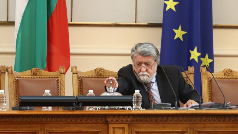 Рашидов откри 48-ия парламент: Най-добрият пророк на бъдещето е миналото