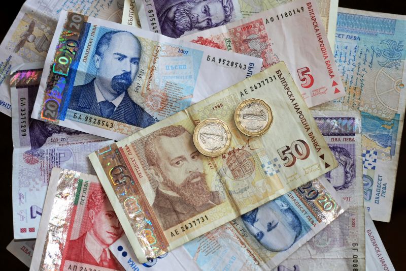 Променят методиката за определяне на линията на бедност у нас