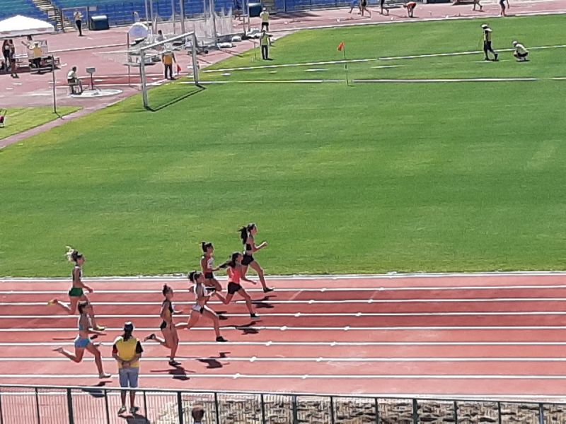 Седем медала за атлетите на Сливен в първия старт за сезона