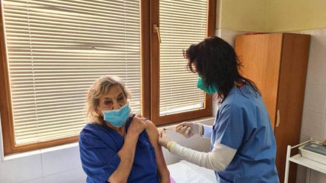 Д-р Радка Гочева - най-възрастния ренгелог и сестра на журналиста Иван Гарелов