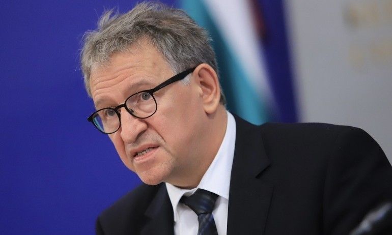 Мрежата към Кацаров: Правеше всичко възможно, за да срине доверието в мерките, а днес въвежда същите