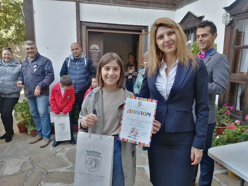 Над 400 деца участваха в конкурса „Аз и моят град“ с рисунки на любими места сред природата и Сливен