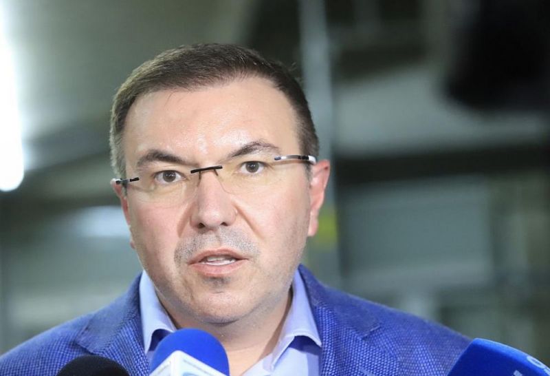 Ангелов поиска първа оставка на болничен директор заради пациент с COVID-19