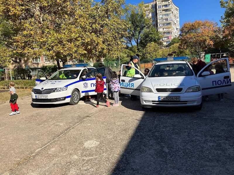 Открит урок на инспектори от РУ-Сливен в детска градина „Детелина”