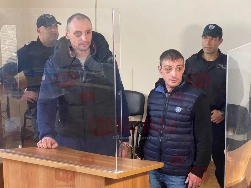 Украинци обвинени в кражба на близо 100 хил. лв. от частен дом в Бургас се жалват: Ние сме бежанци, а все едно сме в Гестапо (видео) 