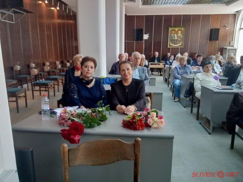 извънредна изборна конференция на Съюз на пенсионерите -2004 ОБЕДИНЕНИ