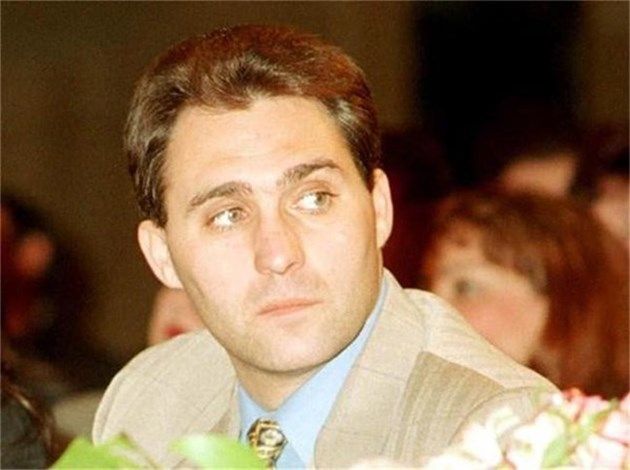 Васил Папазов е поръчан от конкуренти от бранша