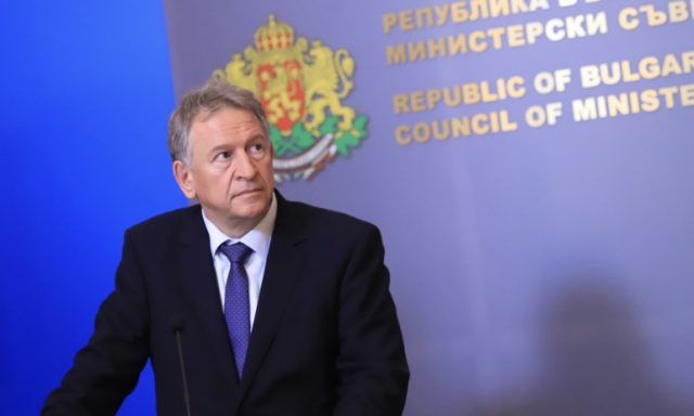 Удължават с два месеца извънредната епидемична обстановка