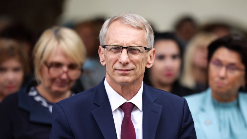 Проф. Денков: Има плавно нарастване на случаите на COVID-19 в училищата