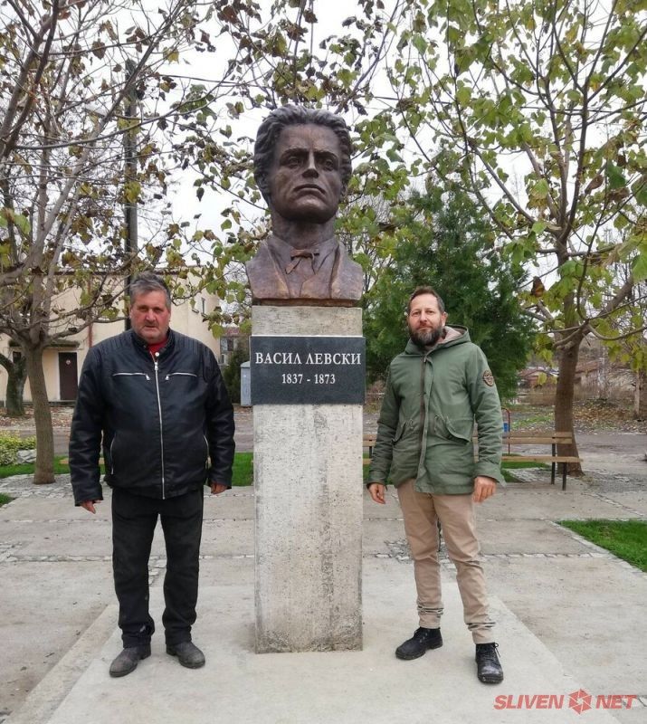 Изградиха паметник на Васил Левски в Кермен