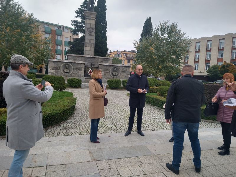 Д-р Ивелина Георгиева и Цветан Цветанов посетиха днес Сливен