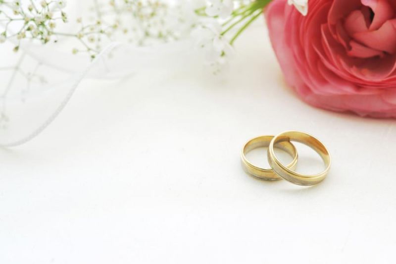 Първата космическа сватба