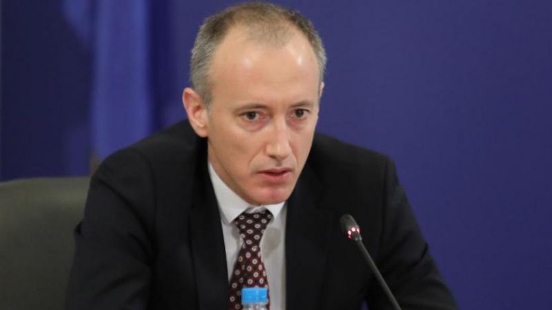 Министър Вълчев: Учебната година няма да се удължава