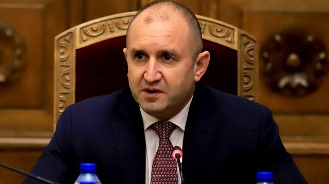 Румен Радев