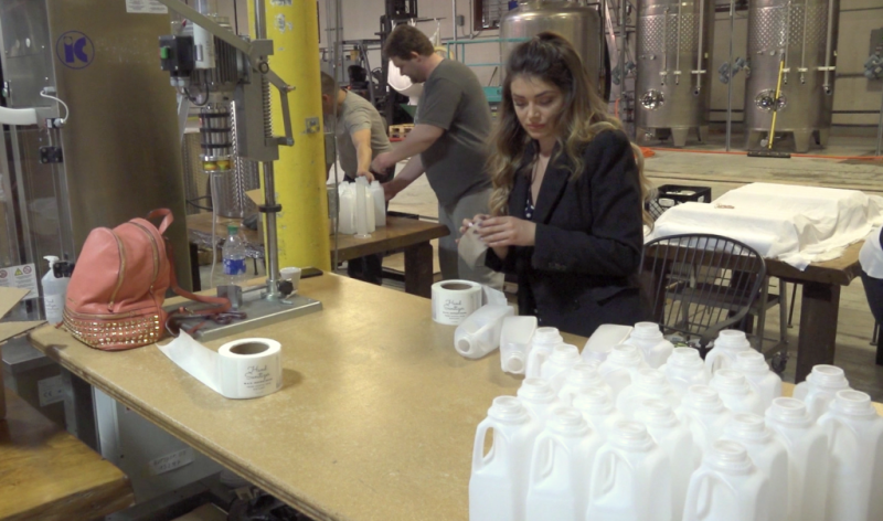 Български производител в Чикаго смени водката с дезинфектант