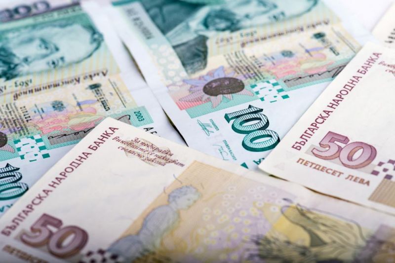 Пуснаха 200 млн. лв. безвъзмездно за средни фирми заради COVID-19