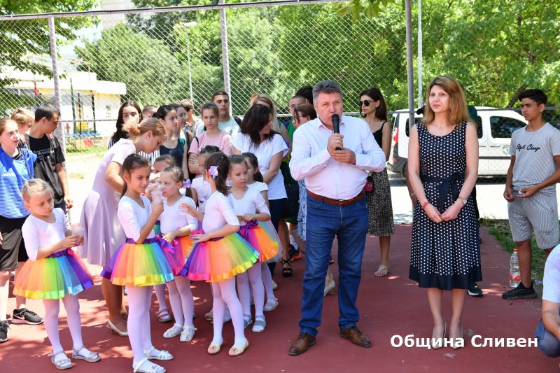 Сливенски училищни отбори се състезаваха в първия турнир за Купата на кмета