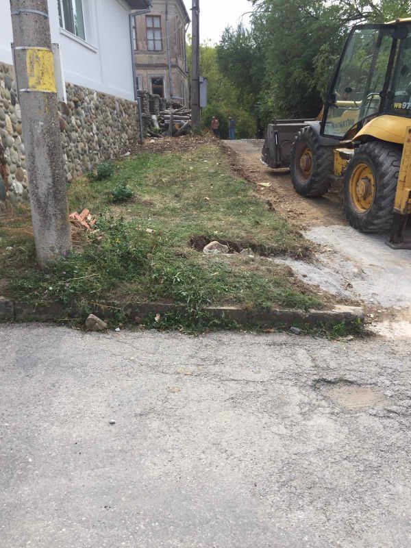 В ход са ремонтите на 22 улици, включени в капиталовата програма на Община Котел
