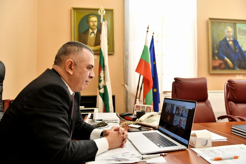 Бъдещи партньорски инициативи обсъдиха кметът Стефан Радев и кметът на Текирдаг