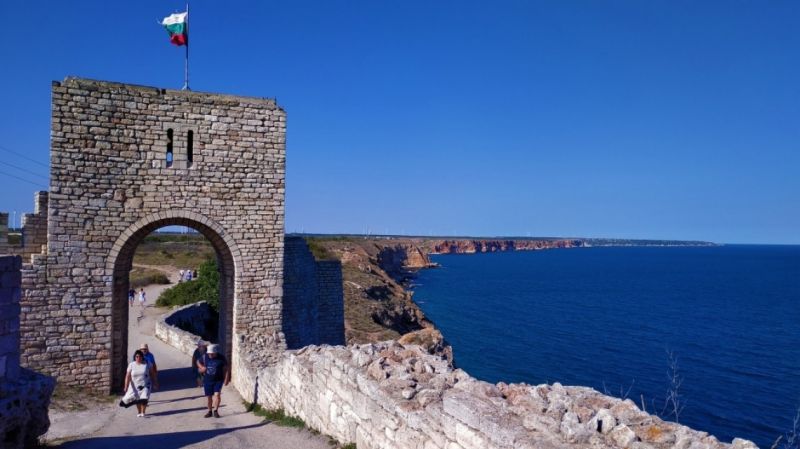  Първата реклама на България: 